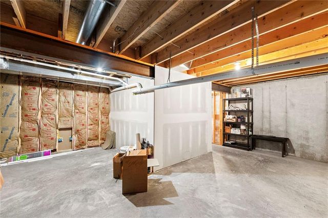 169 E 1600th Road, Baldwin City, KS 66006