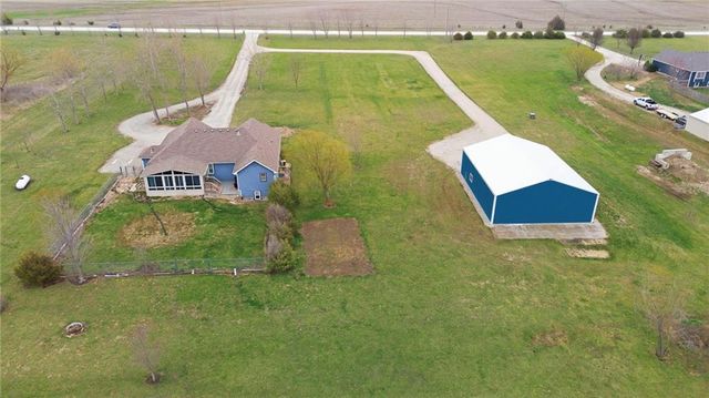 169 E 1600th Road, Baldwin City, KS 66006