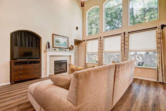 78 E Evangeline Oaks Circle, The Woodlands, TX 77384