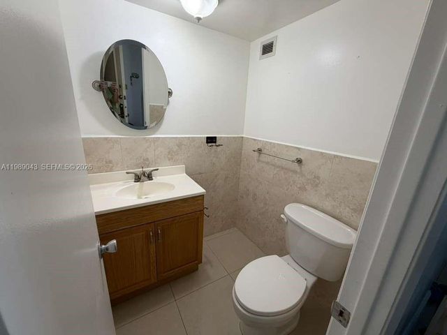 2750 NE 183rd Street 1201, Aventura, FL 33160