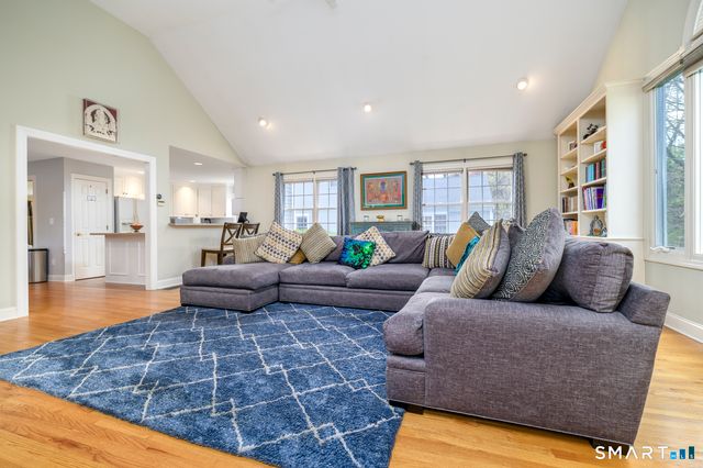 121 Crosby Street 121, Fairfield, CT 06825