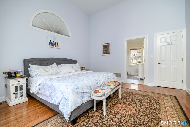 121 Crosby Street 121, Fairfield, CT 06825