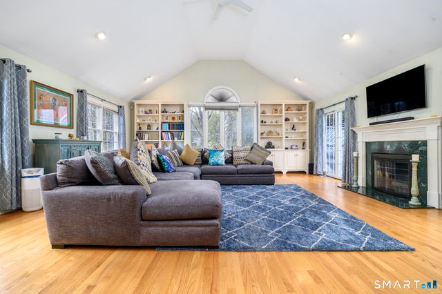 121 Crosby Street 121, Fairfield, CT 06825