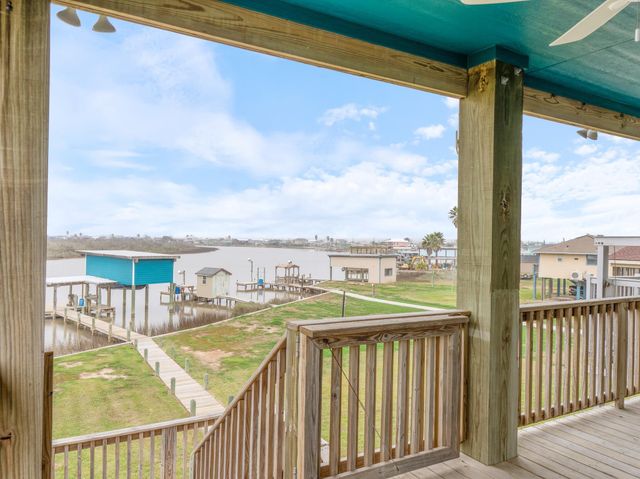 1390 County Road 201, Sargent, TX 77414
