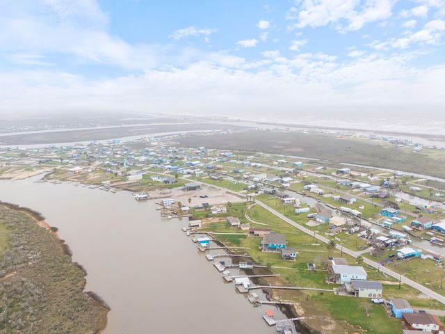 1390 County Road 201, Sargent, TX 77414