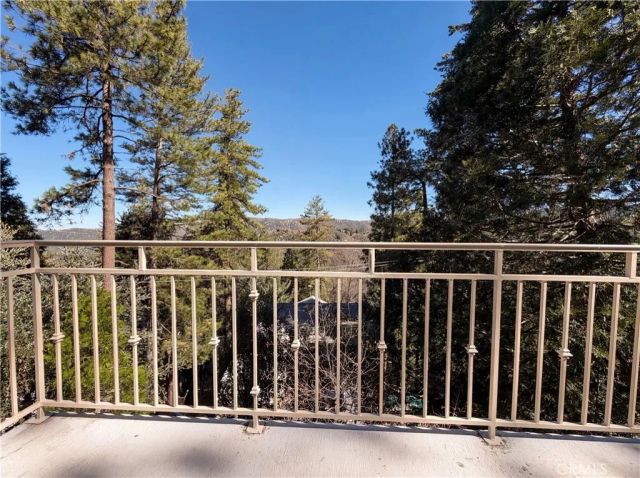 120 Zermat, Crestline, CA 92325