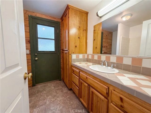 120 Zermat, Crestline, CA 92325