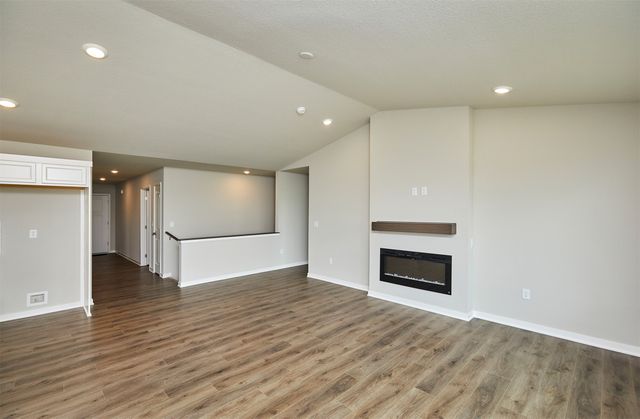 1117 Featherstone Avenue NE, Bondurant, IA 50035