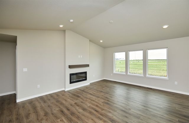 1117 Featherstone Avenue NE, Bondurant, IA 50035