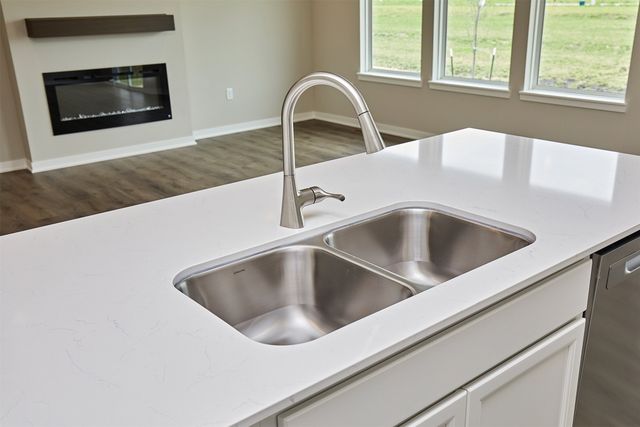 1117 Featherstone Avenue NE, Bondurant, IA 50035