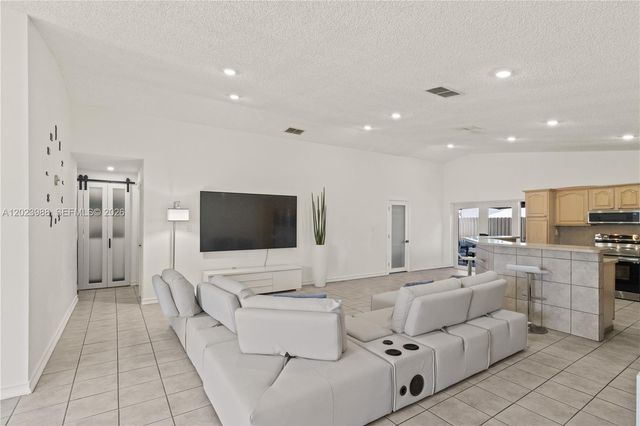 11510 SW 175th St, Miami, FL 33157