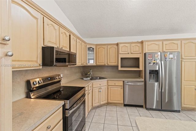 11510 SW 175th St, Miami, FL 33157