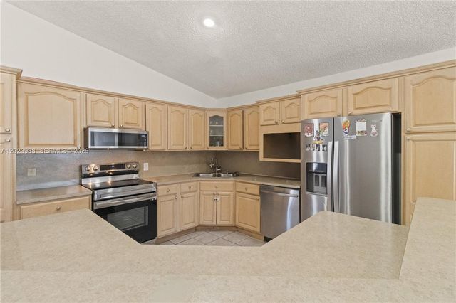 11510 SW 175th St, Miami, FL 33157
