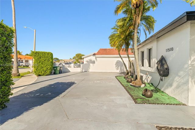 11510 SW 175th St, Miami, FL 33157