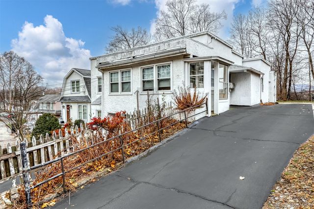 4 Cedar Lane, Suffern, NY 10901