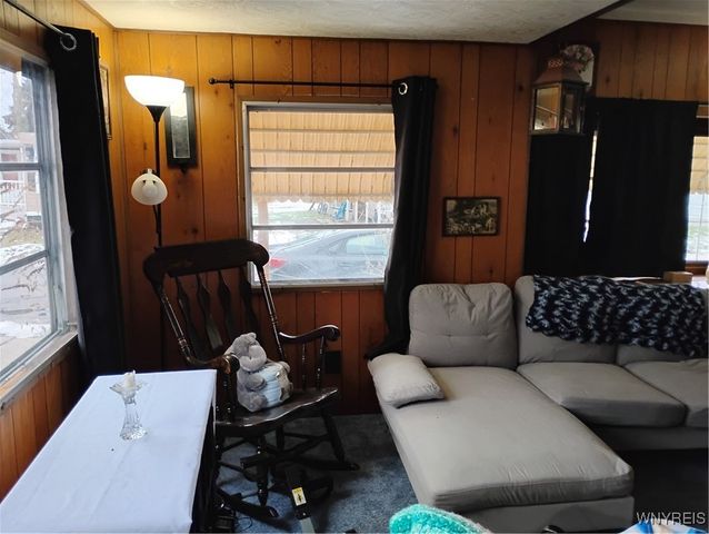 53 Carefree Lane, Cheektowaga, NY 14227