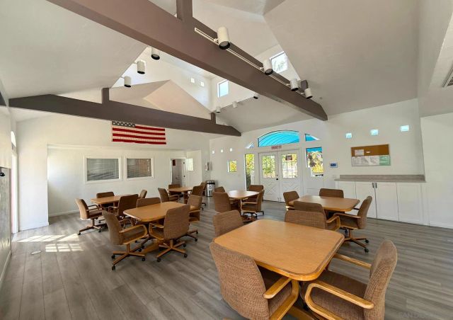 9392 Twin Trails Dr 105, San Diego, CA 92129