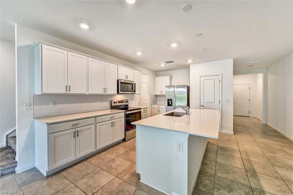 1519 Lake Jessup CIR, CAPE CORAL, FL 33909 — photo 4