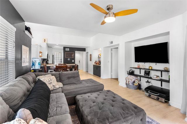 4759 Via Palm Lakes 312, West Palm Beach, FL 33417