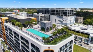2700 NW 2nd 317, Miami, FL 33127