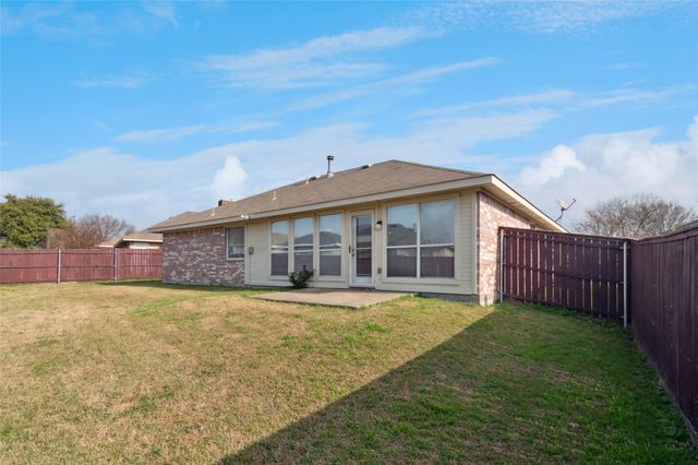 1403 Aviary Drive, Desoto, TX 75115