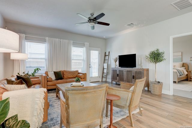 3021 Hess, Schertz, TX 78154