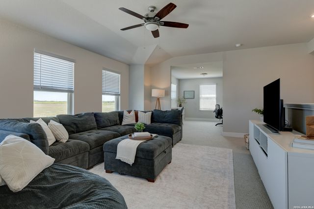 3021 Hess, Schertz, TX 78154