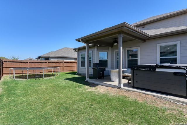 3021 Hess, Schertz, TX 78154