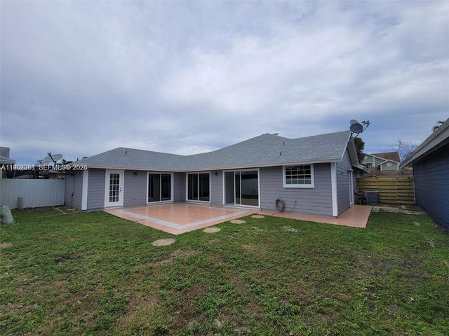 10304 SW 139th Pl, Miami, FL 33186