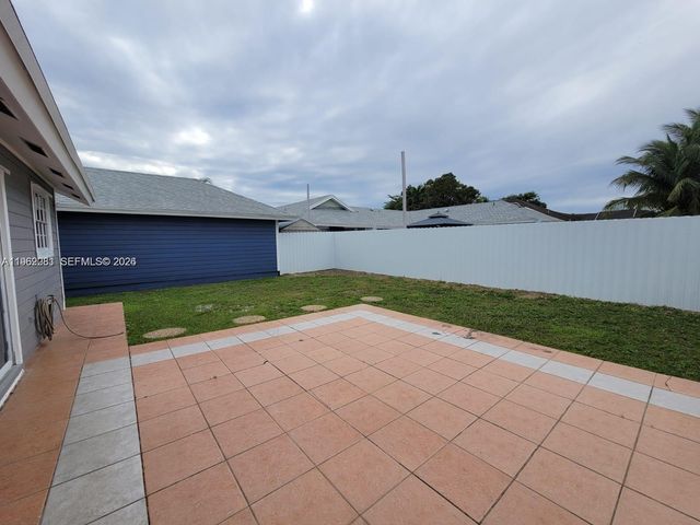 10304 SW 139th Pl, Miami, FL 33186