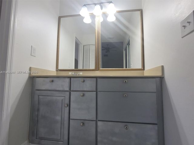 10304 SW 139th Pl, Miami, FL 33186