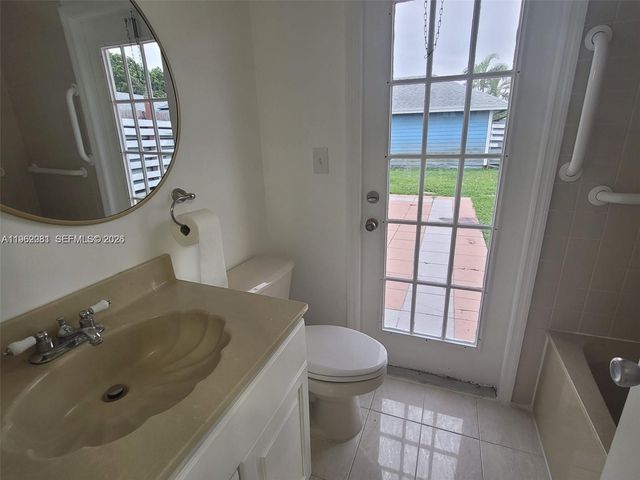 10304 SW 139th Pl, Miami, FL 33186