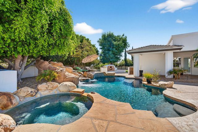 13809 S 32nd Place, Phoenix, AZ 85044