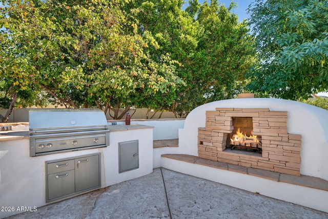 13809 S 32nd Place, Phoenix, AZ 85044