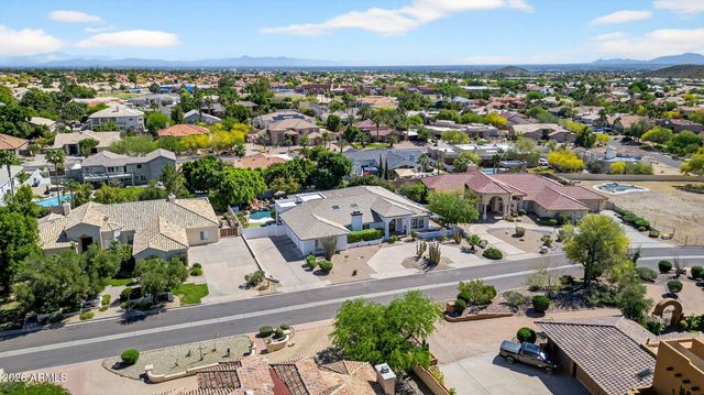 13809 S 32nd Place, Phoenix, AZ 85044