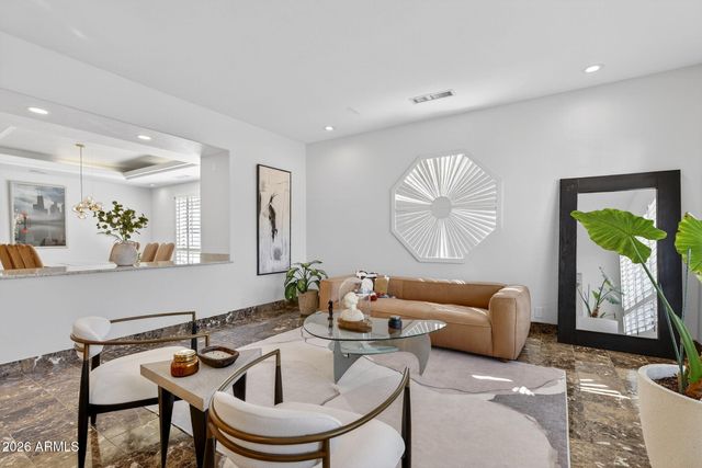 13809 S 32nd Place, Phoenix, AZ 85044