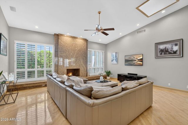 13809 S 32nd Place, Phoenix, AZ 85044