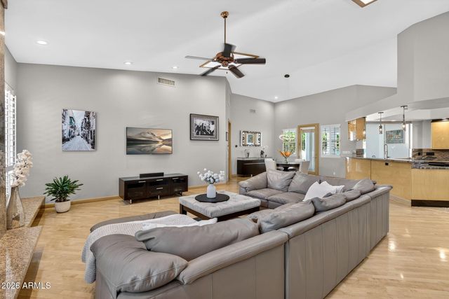 13809 S 32nd Place, Phoenix, AZ 85044