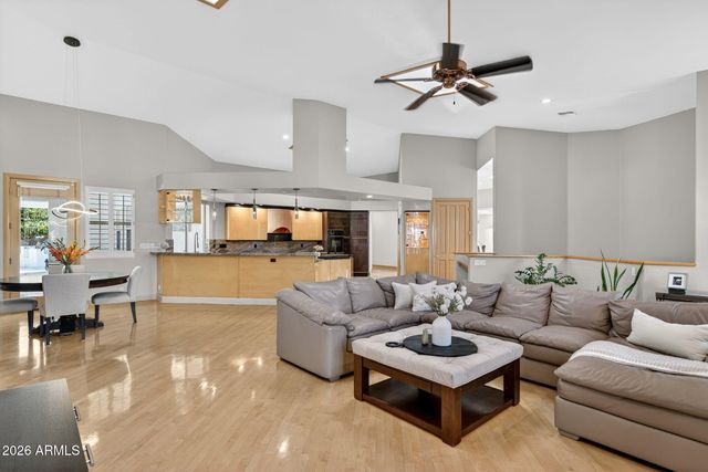 13809 S 32nd Place, Phoenix, AZ 85044