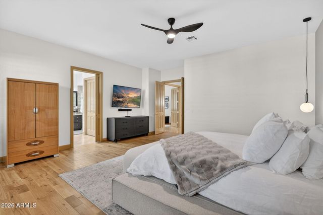 13809 S 32nd Place, Phoenix, AZ 85044