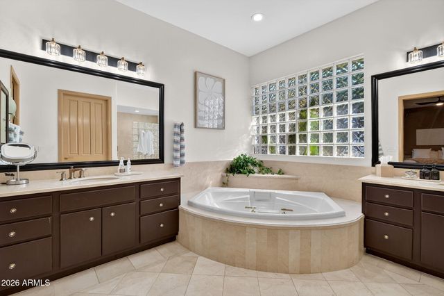 13809 S 32nd Place, Phoenix, AZ 85044