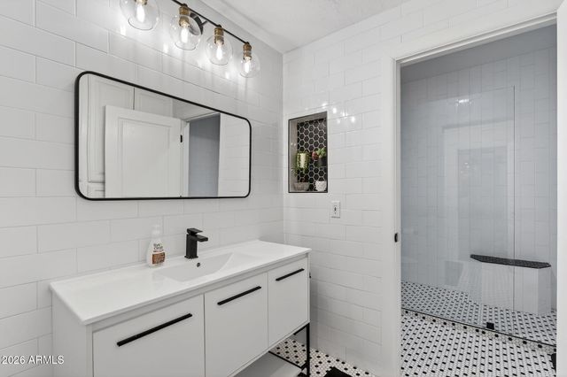 13809 S 32nd Place, Phoenix, AZ 85044