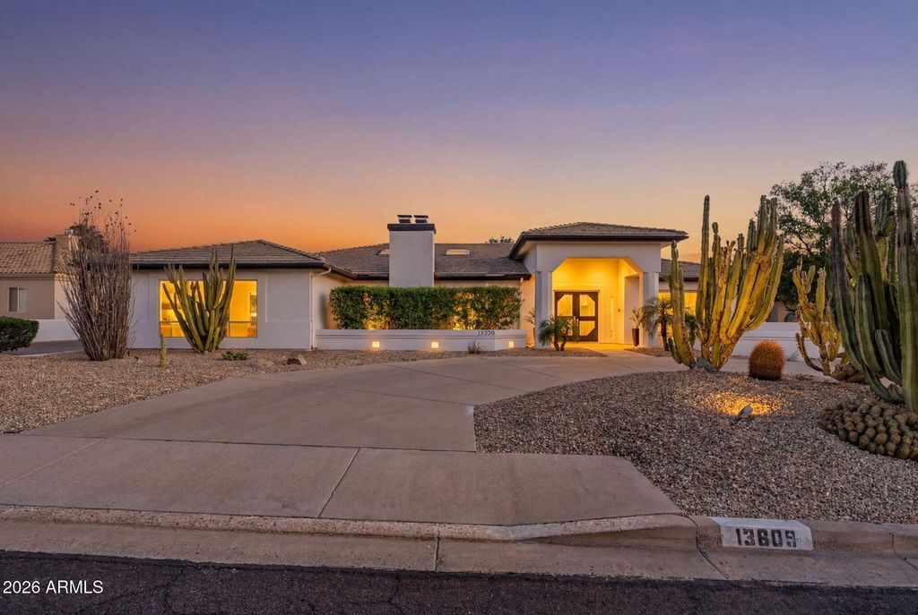 13809 S 32nd Place, Phoenix, AZ 85044