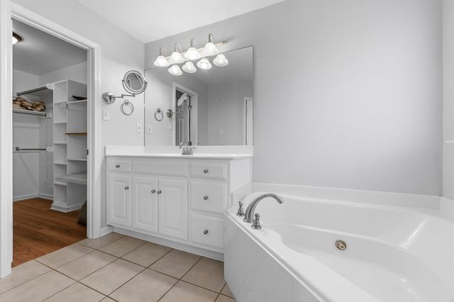 796 Lake Tree Lane, Sherwood, AR 72120