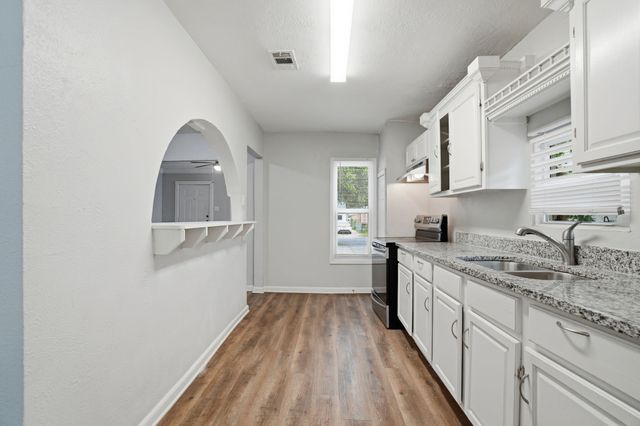 2547 Wilton Avenue, Dallas, TX 75211