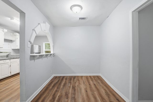 2547 Wilton Avenue, Dallas, TX 75211