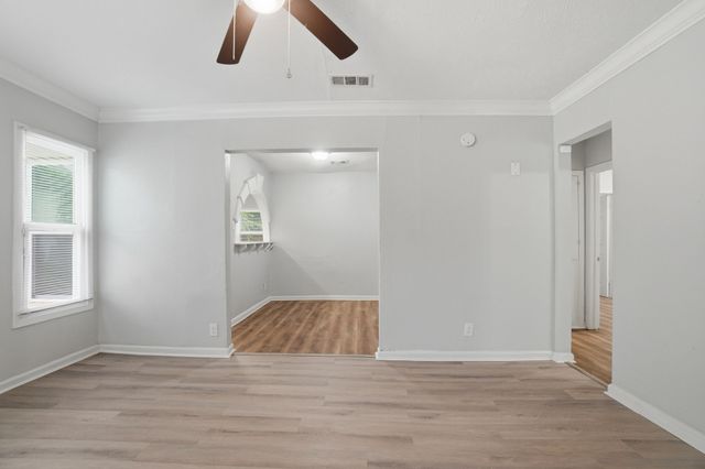 2547 Wilton Avenue, Dallas, TX 75211