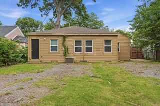 2547 Wilton Avenue, Dallas, TX 75211