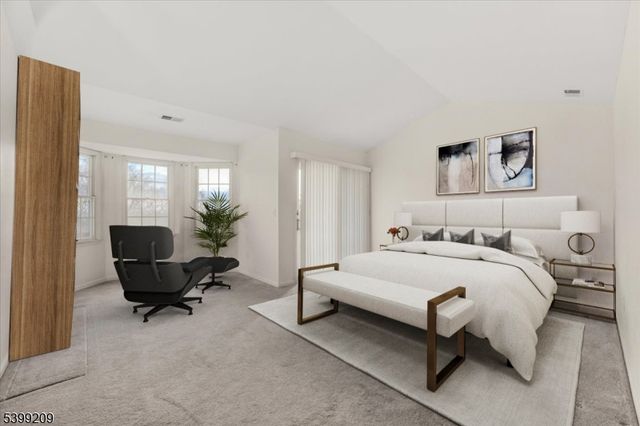 10 Kerri Ln, Lincoln Park Boro, NJ 07035