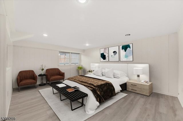 10 Kerri Ln, Lincoln Park Boro, NJ 07035